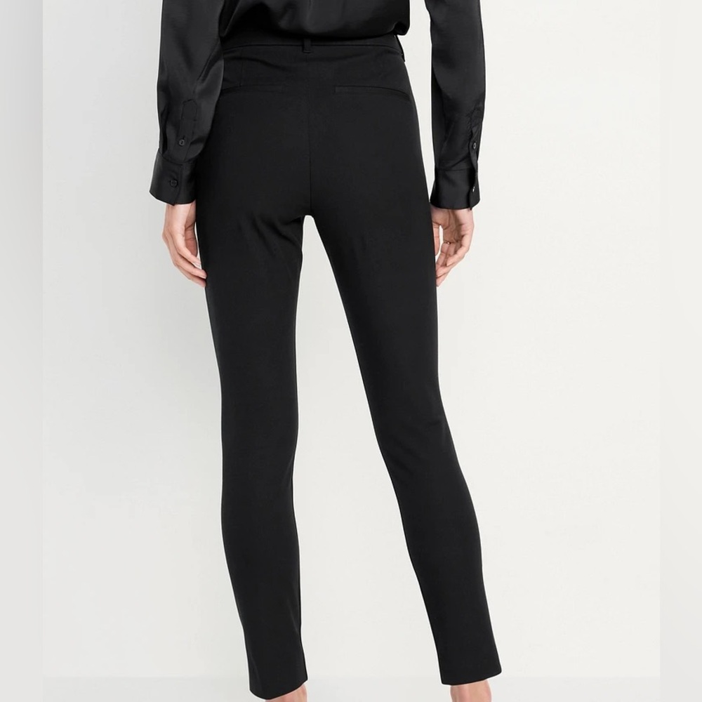 Old Navy Black Rhinestone High Rise Pixie Skinny Pants - Picture 11 of 11